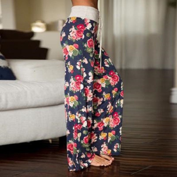 Pantaloni de trening pentru femei cu imprimeu XS 14