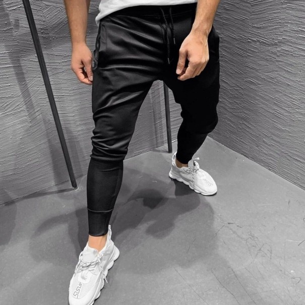 Pantaloni pentru bărbați F1692 negru M