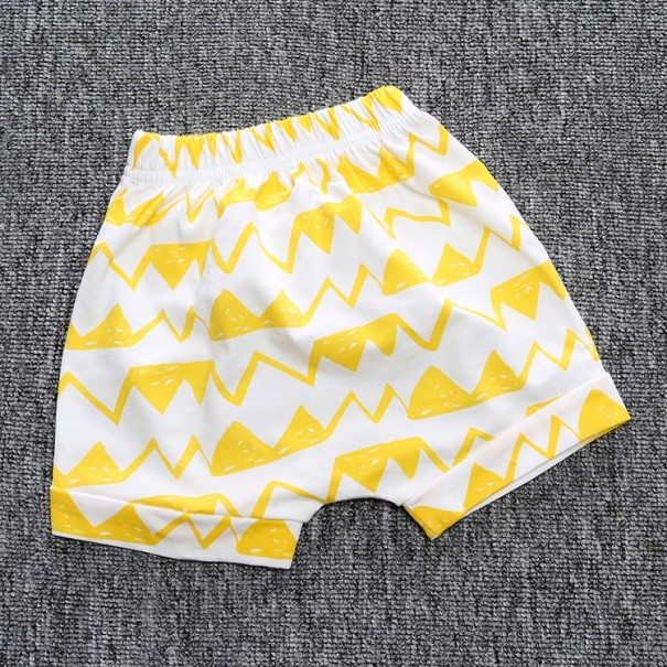 Pantaloni scurți băieți cu triunghiuri galbene 9-12 luni