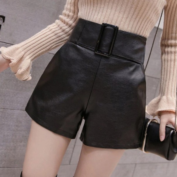 Pantaloni scurți de femei cu talie înaltă negru S