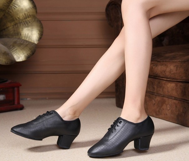 Pantofi de dans din piele pentru femei negru 38