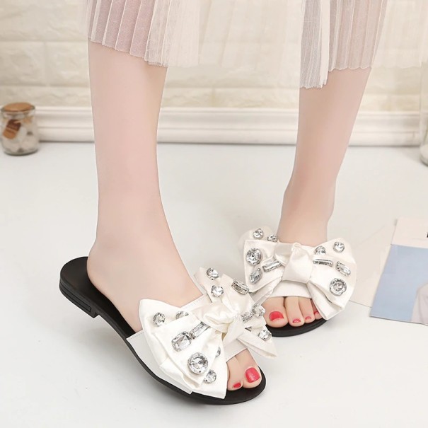 Pantofole da donna con fiocco bianco 36