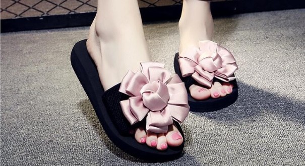 Pantoufles à plateforme pour femmes avec fleur rose clair 39