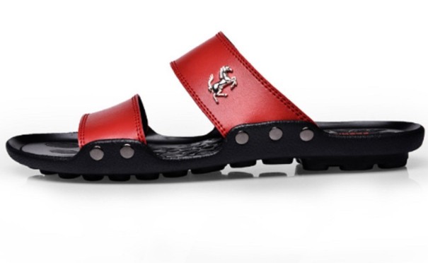Papuci bărbați într-un design luxos roșu 41