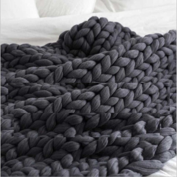 Pătură de lână tricotată 100 x 150 cm gri inchis