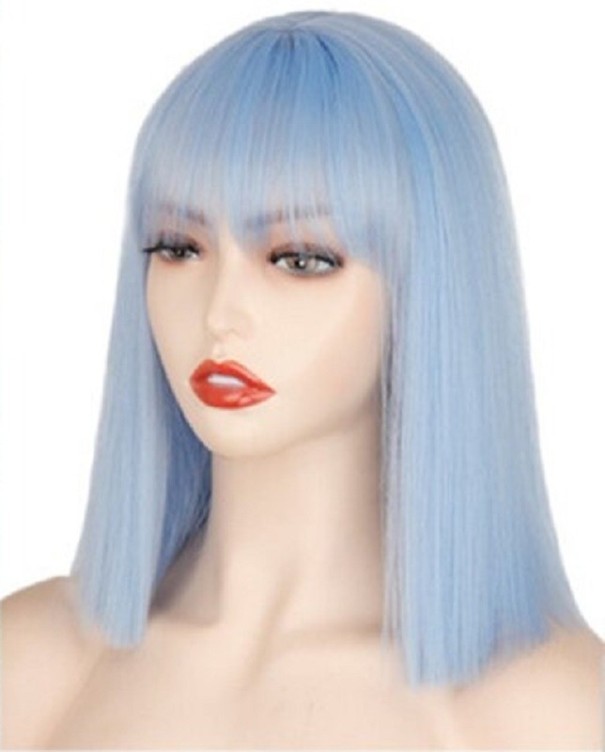 Peluca con flequillo 12