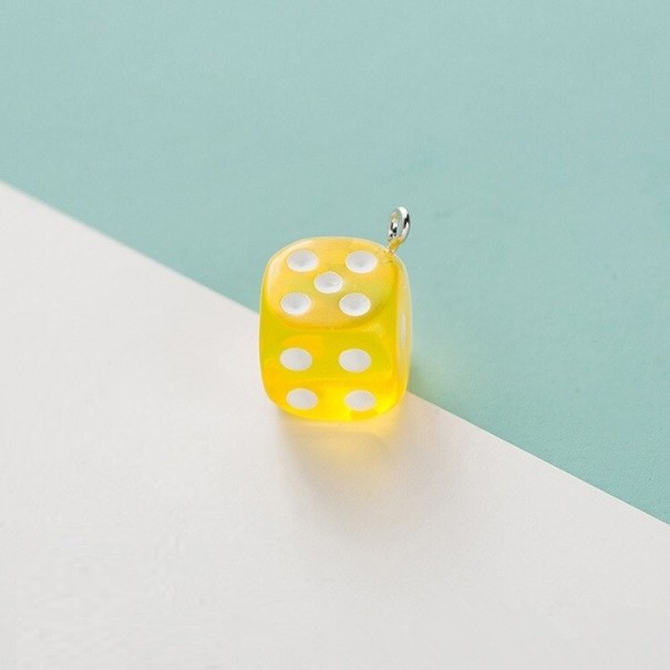 Pendentif en forme de dé 10 pcs jaune