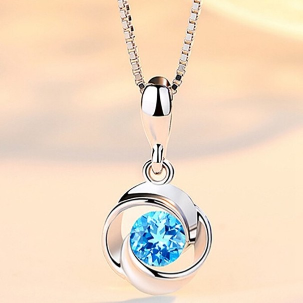 Pendentif Femme Pierre Bleue 1