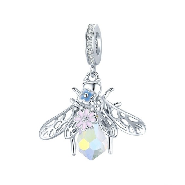 Pendentif pour femme avec abeille 1