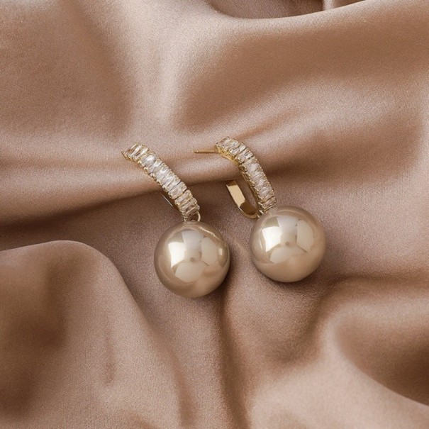 Pendientes colgantes de perlas para mujer marrón claro