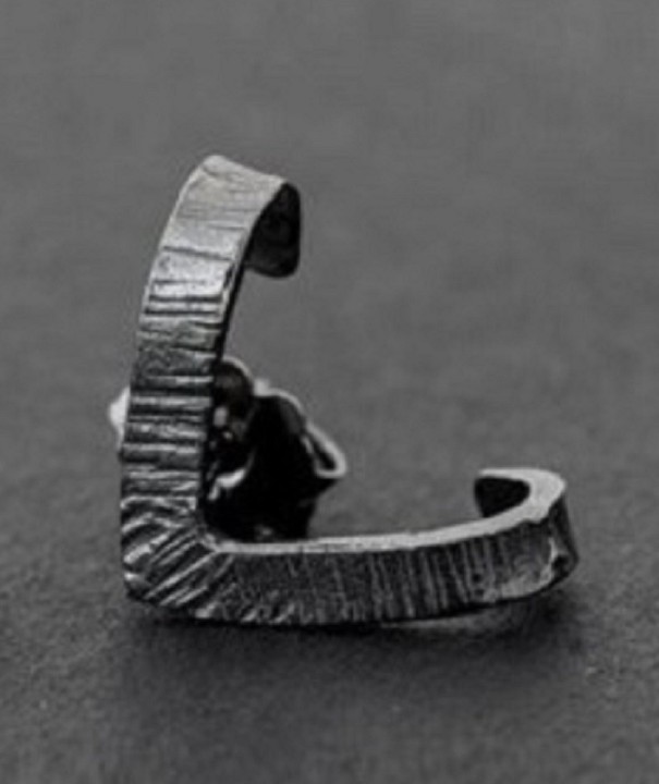 Pendientes de aro negro
