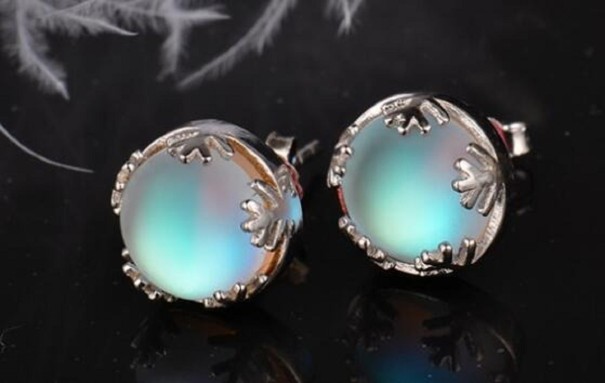 Pendientes de mujer con cristal azul azul claro
