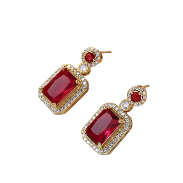 Pendientes rojos de mujer con diamantes artificiales. 1