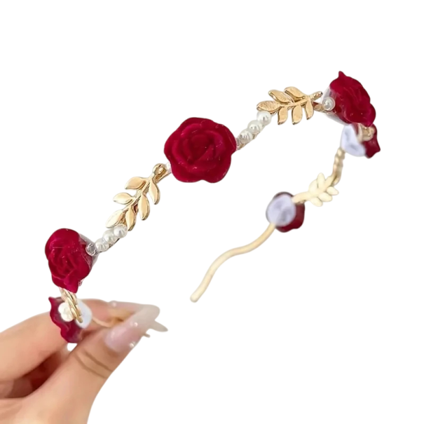 Perlhårband med rosor och blad Universell storlek Elegantisk blommig hårdekoration för bröllop bal fotografering festlig frisyr röd