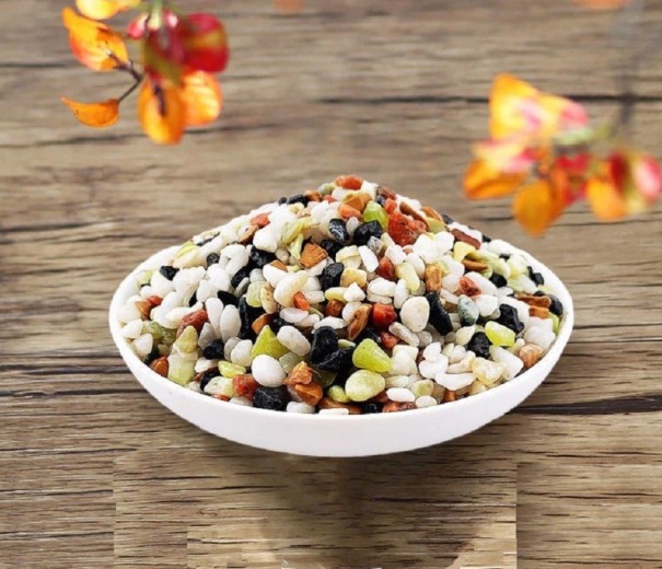 Piedras decorativas de colores 2