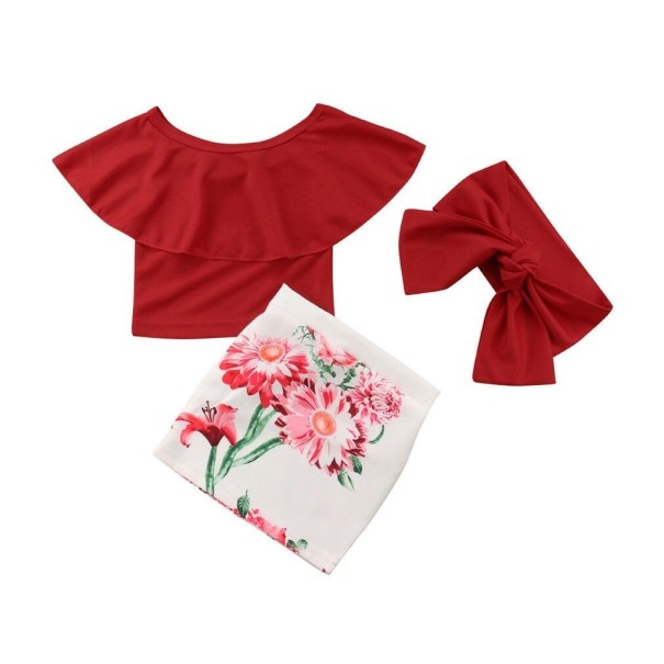 Pige-T-shirt og blomstret nederdel 2