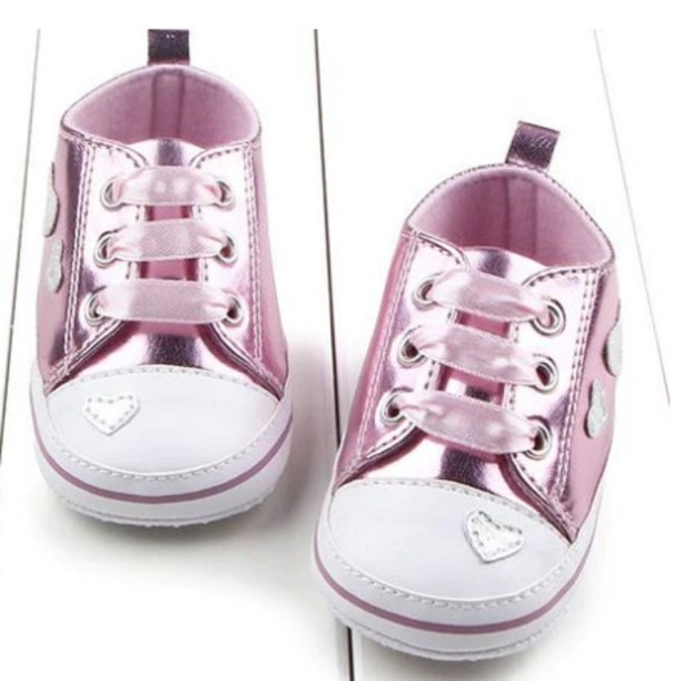 Pigersneakers med hjerte rosa 6-12 måneder