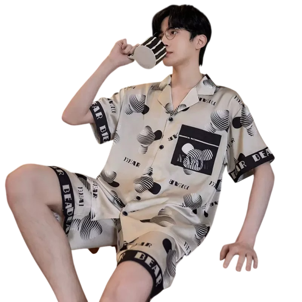 Pijama Masculino Camiseta de Manga Curta e Calções Fecho de Botão com Gola Seda de Poliéster Branco com Impressões Pretas XL