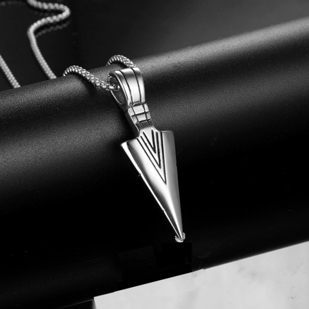 Pilhalsband för män silver