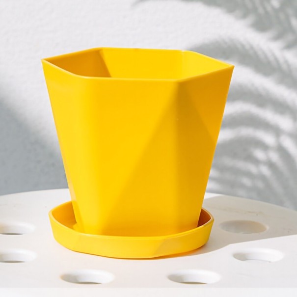 Plastic bloempot met schotel geel L