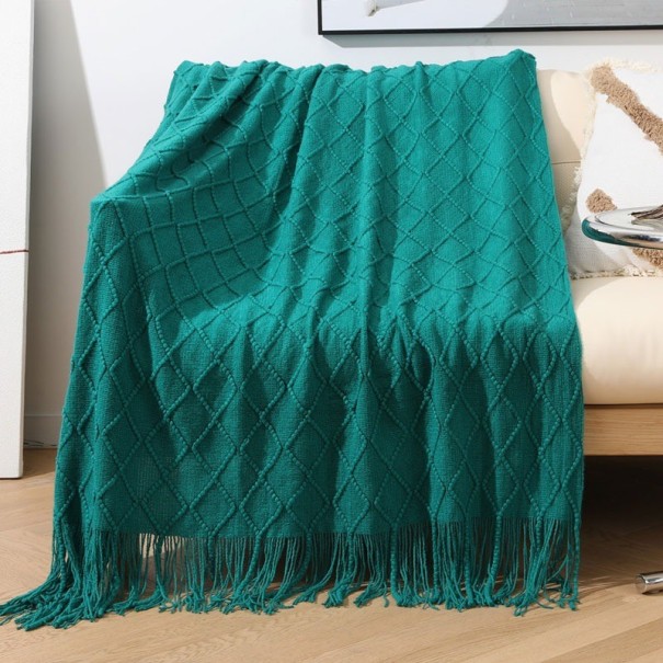 Pletená deka se střapcem 130 x 200 cm tmavě zelená