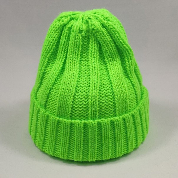 Pletená neónová čiapka zelená