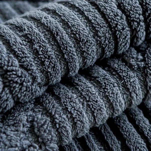 Plüschbezug für Sofa Rutschfester Überwurf für Couch und Sofa 70 x 180 cm 1 Stück Weicher Plüsch mit Reliefmuster Für das Wohnzimmer dunkelgrau