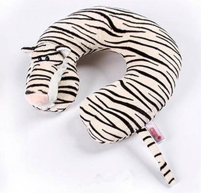 Poduszka na szyję z motywem zwierzęcym J3391 tygrys - biały