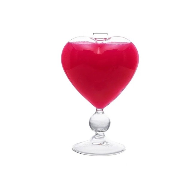 Pohár na nápoje v tvare srdca dekoratívna sklenica na stopke výška 16 cm z číreho skla 240 ml originálna sklenica na servírovanie koktailov 1