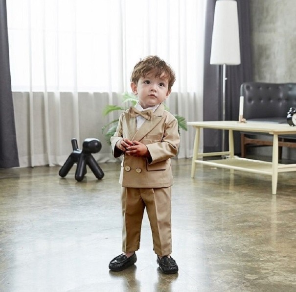 Poikien puku B1372 khaki 12-24 kuukautta