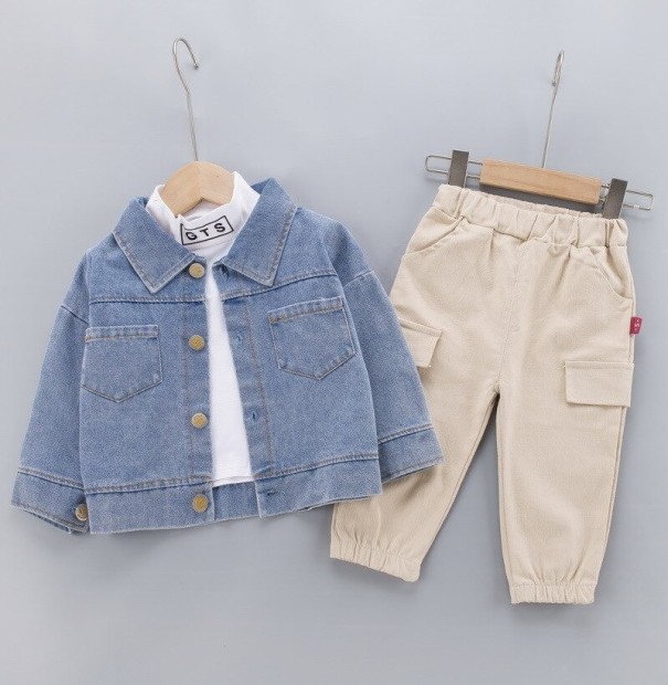 Pojkjacka, t-shirt och byxor L1672