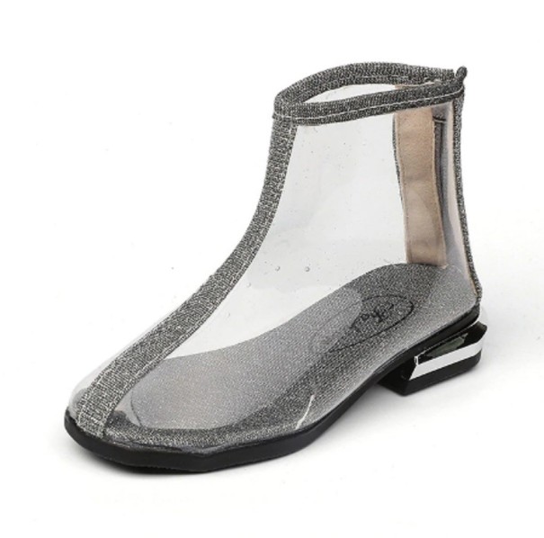 Półprzezroczyste buty dziewczyny 30