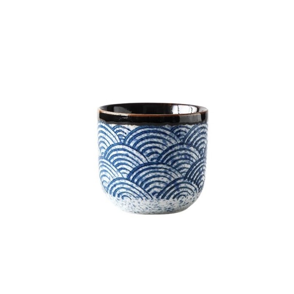 Porcelænsmalet krus 1