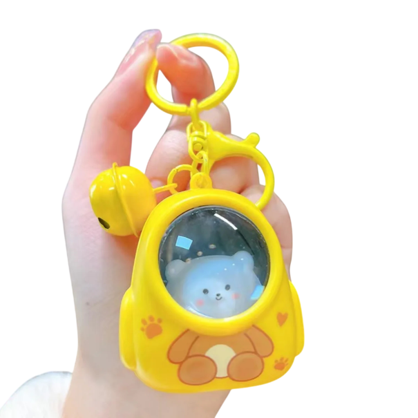 Portachiavi giallo luminoso con orsetto nello spazio 5 x 6 cm Portachiavi LED in plastica Decorazione per zaino 1