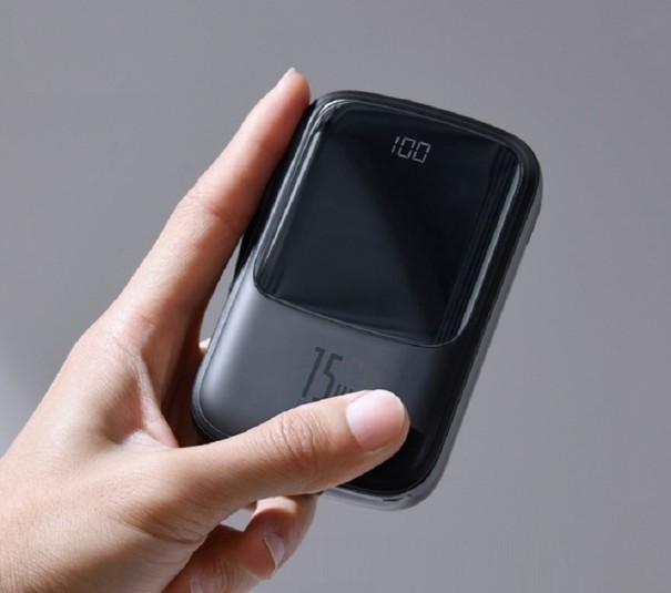 Powerbank 10000 mAh med kabel A1501
