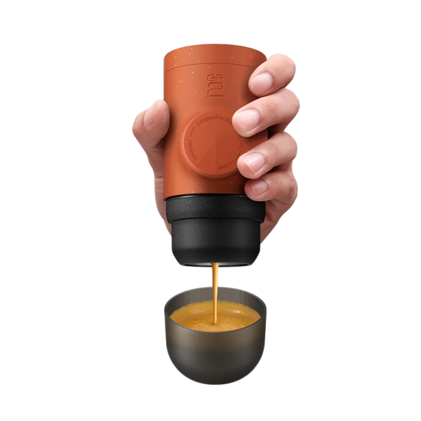 Přenosný kávovar WACACO Minipresso GR2 Ruční espresso bez elektřiny Nádržka 80 ml a tlak 18 barů Dvoustěnná konstrukce Na cesty a kempink měděná