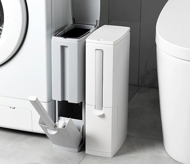 Prullenbak met toiletborstel