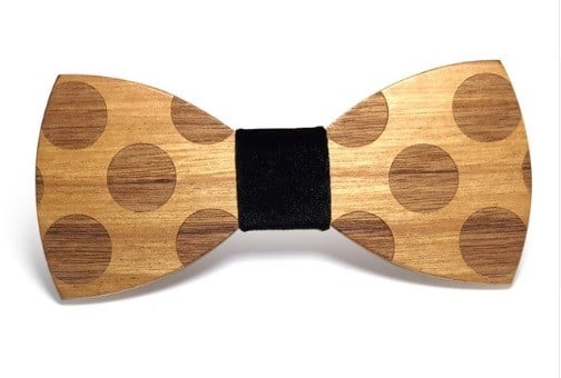 Puinen rusetti pilkuilla J646 5