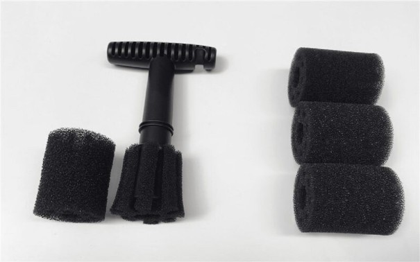 Pulitore per fori di viti e dadi delle ruote nero