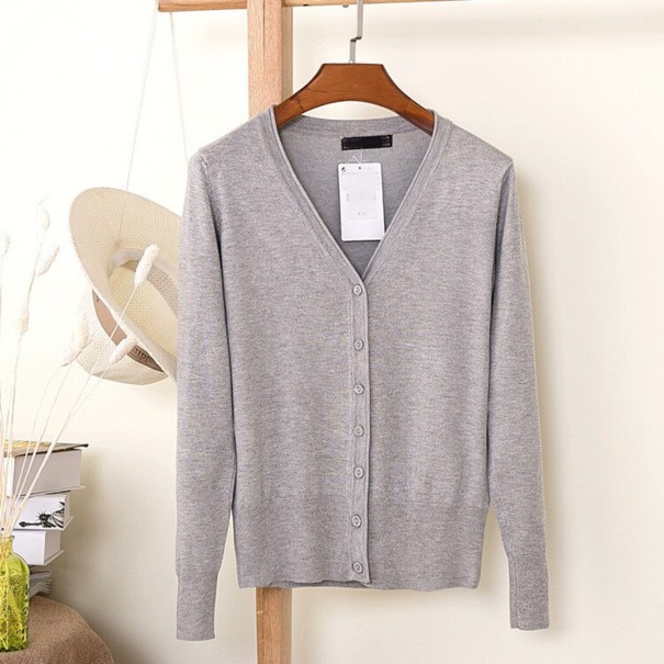 Pull à boutons pour femmes G213 gris clair M