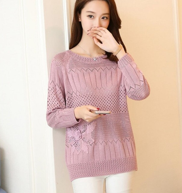Pull en tricot pour femme avec fleur rose