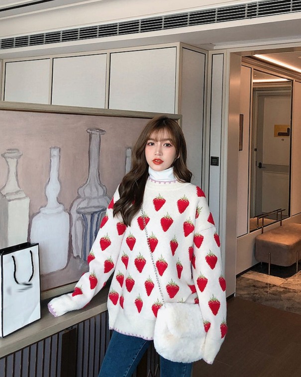 Pull femme avec des fruits 2