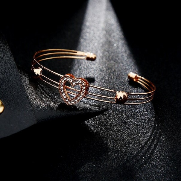 Pulseira aberta feminina com coração 1