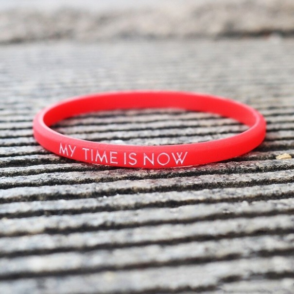 Pulseira de silicone vermelho