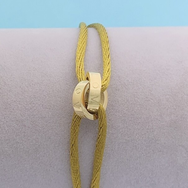 Pulsera de hilo con círculos conectados 5