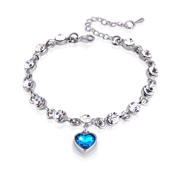 Pulsera de mujer con corazón y piedras. 2