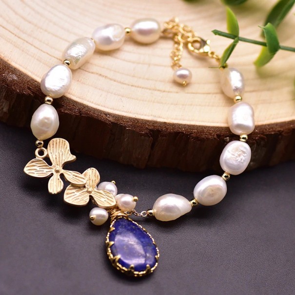 Pulsera de perlas para mujer con colgante morado