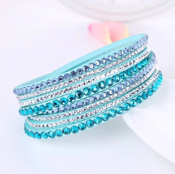 Pulsera multicapas para mujer con piedras 16