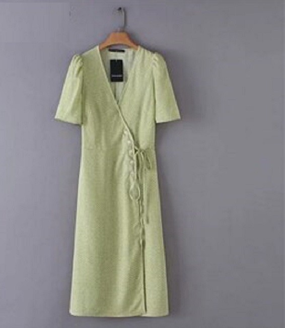 Puntíkované letní midi šaty světle zelená M