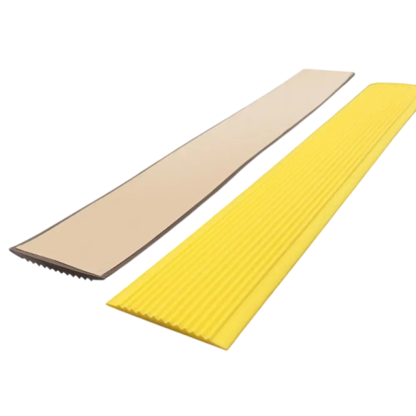 PVC samolepiaca protisklzová páska na schody 3 cm x 1 m hrúbka 3 mm trakčný povrch pre bezpečný pohyb v interiéri aj exteriéri žltá
